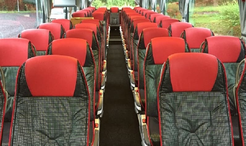 France: Coaches rent in Hauts-de-France in Hauts-de-France and Amiens